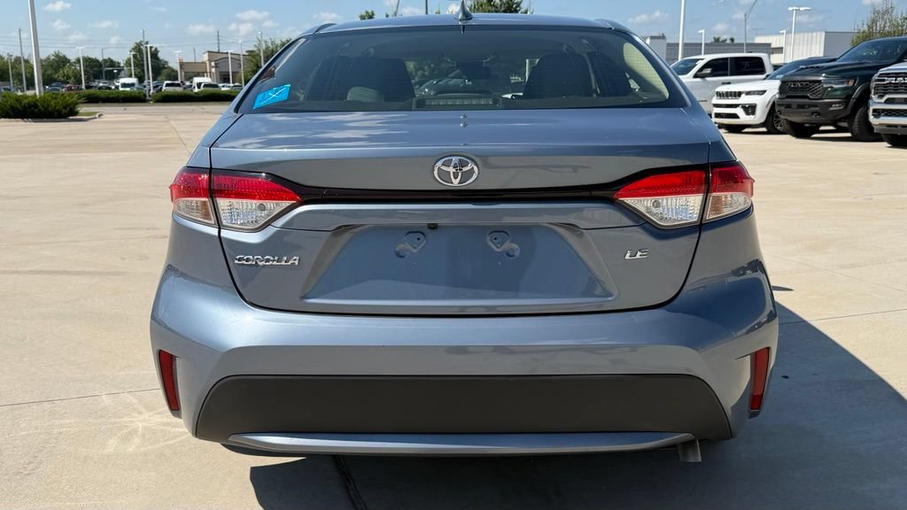 Used 2022 Toyota Corolla LE FWD image 4