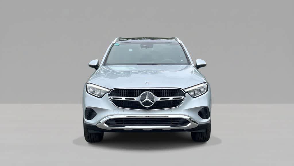 Used 2026 Mercedes-Benz GLC 300 4MATIC image 2