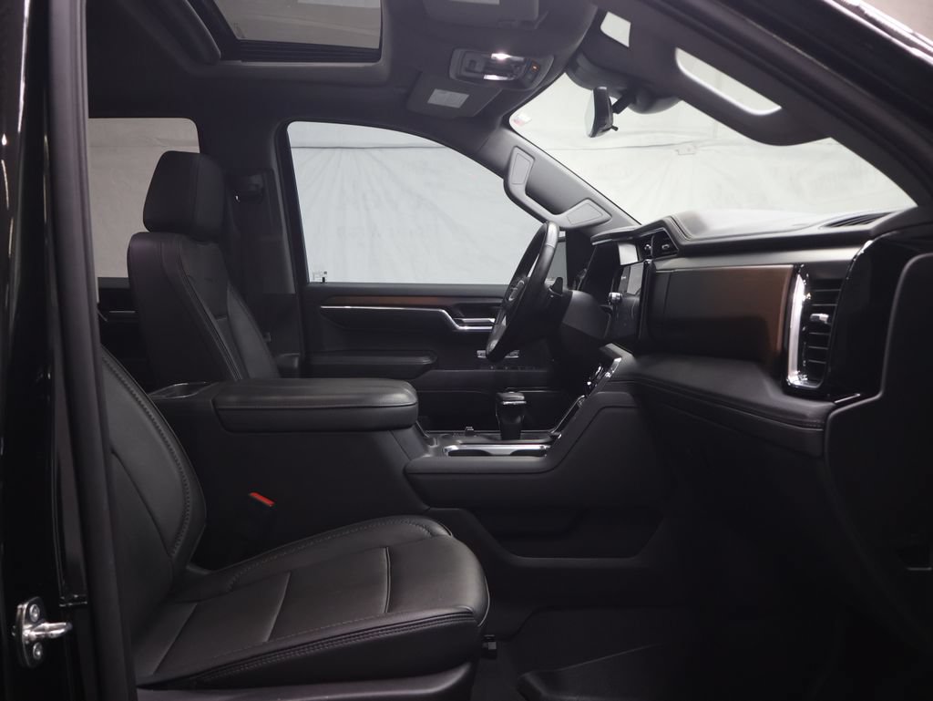 Used 2024 GMC Sierra 1500 Denali w/ Denali Reserve Package AWD/4WD image 9