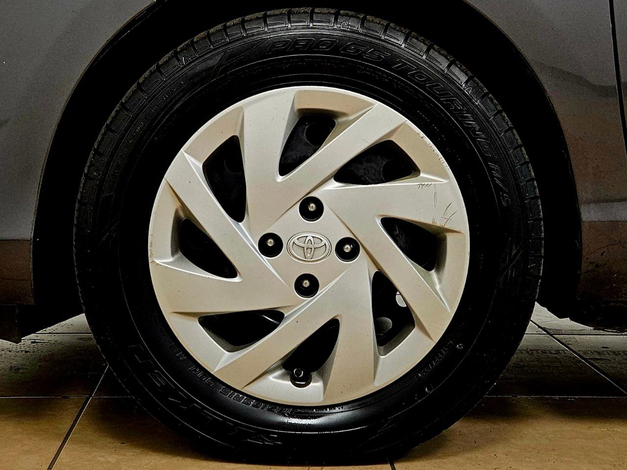 Used 2015 Toyota Prius C Two image 29