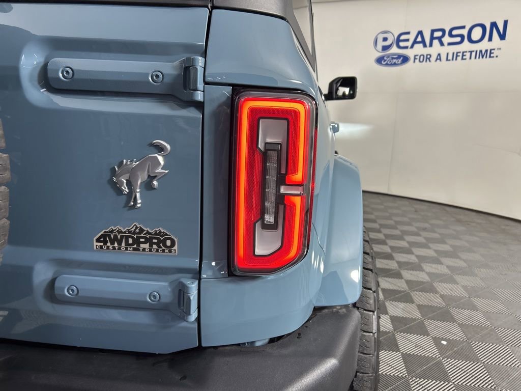 Used 2023 Ford Bronco Outer Banks image 9