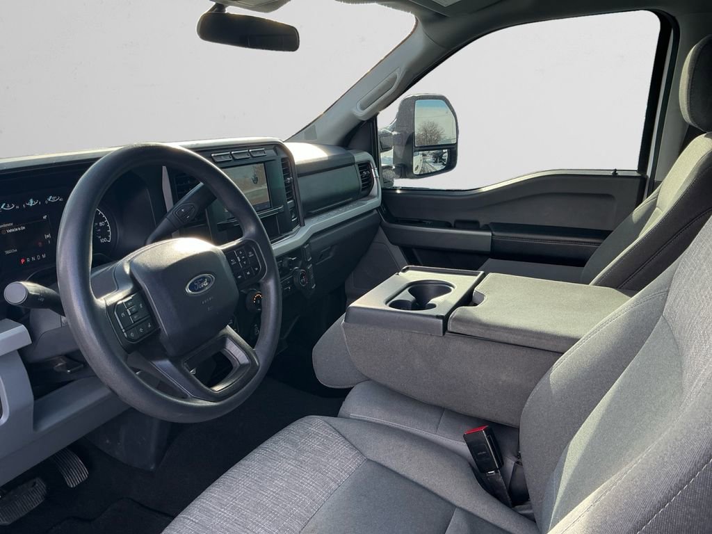 Used 2024 Ford F250 XLT image 9