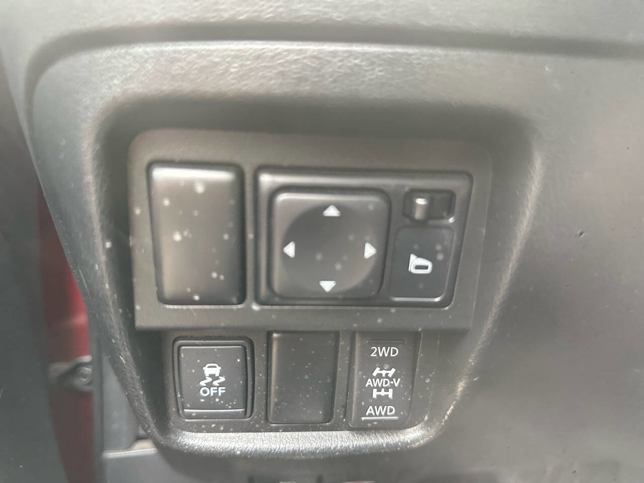 Used 2015 Nissan Juke SV image 31