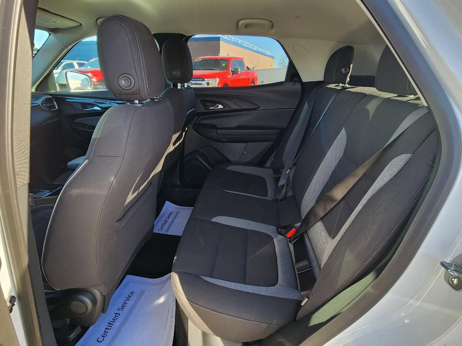 Used 2025 Chevrolet TrailBlazer LT AWD/4WD image 23