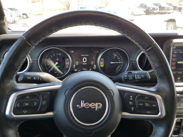 Used 2021 Jeep Wrangler Unlimited Sahara w/ Dual Top Group image 11