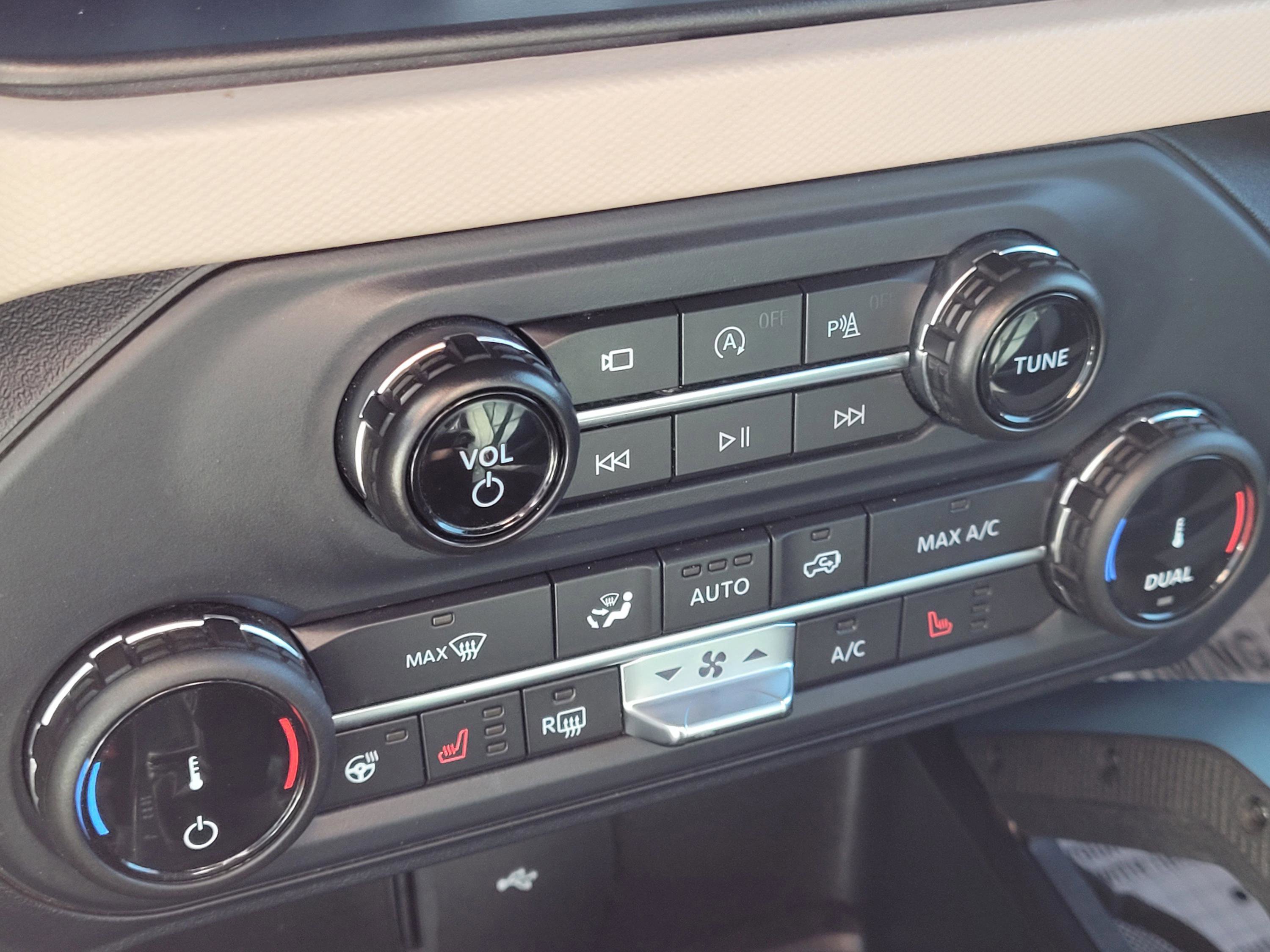 Used 2022 Ford Bronco Wildtrak image 22