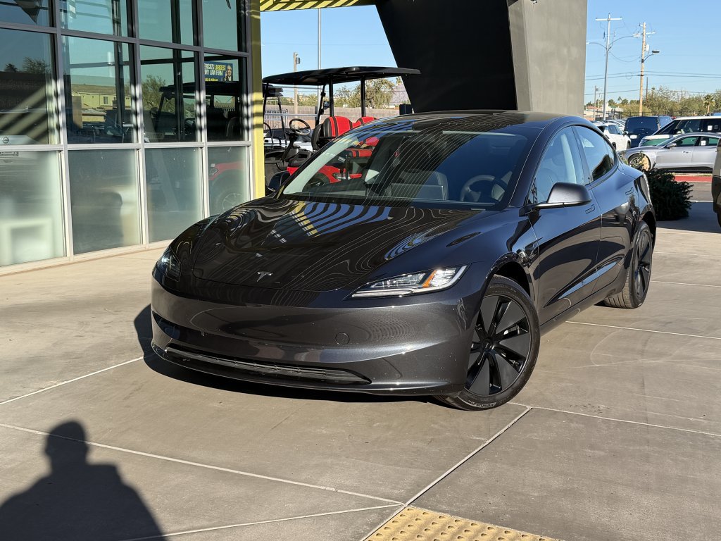 Used 2025 Tesla Model 3 Long Range RWD image 2