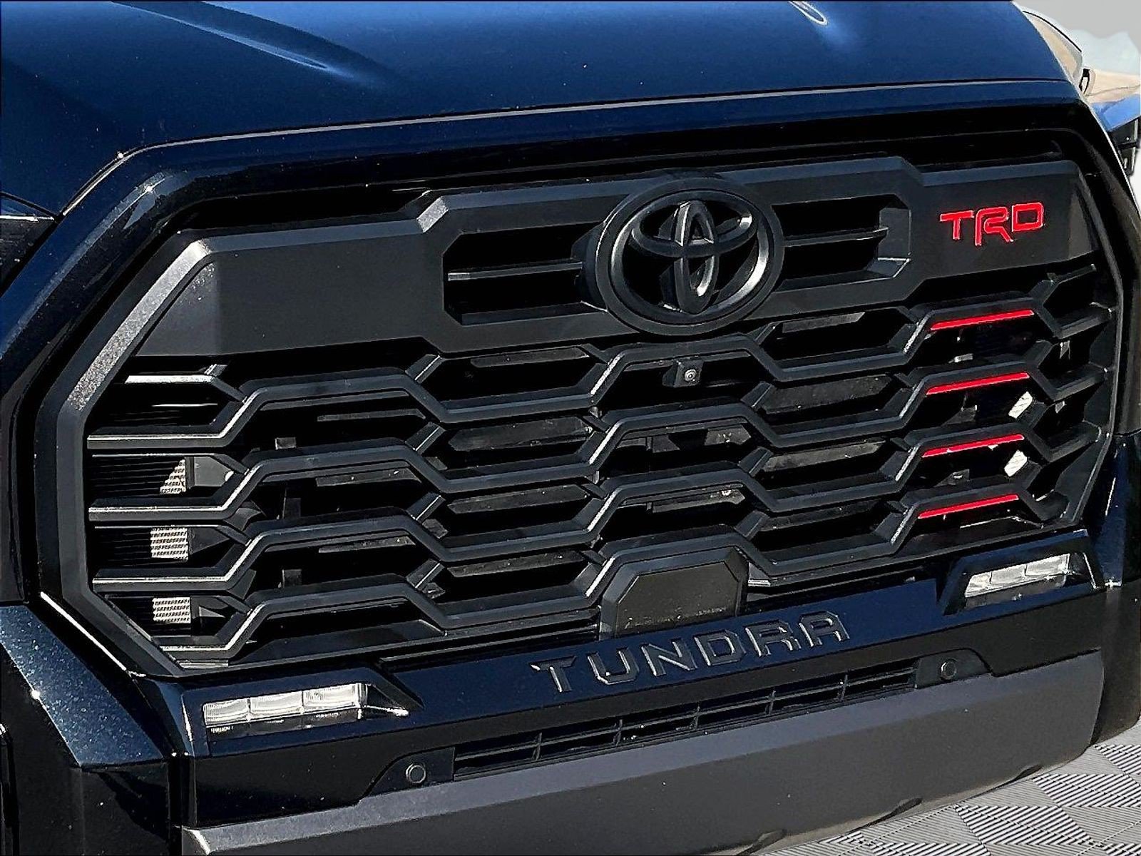 Used 2026 Toyota Tundra Limited w/ TRD Off-Road Package AWD/4WD image 34
