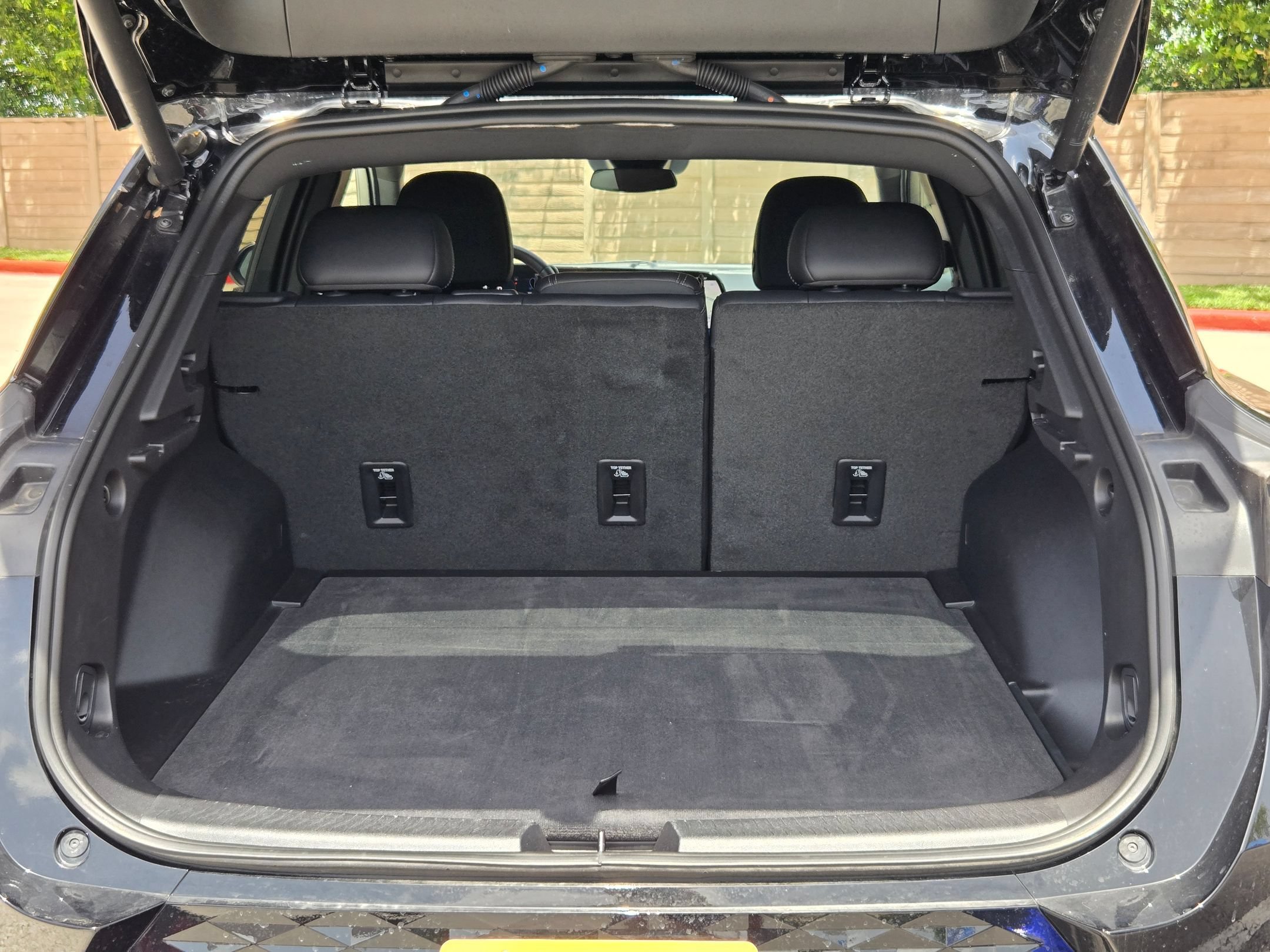 Used 2025 Chevrolet Equinox EV RS FWD image 24