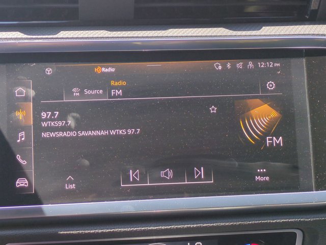 Used 2025 Audi Q3 2.0T Premium Plus w/ Premium Plus Package image 17