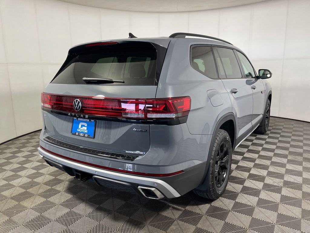 New 2026 Volkswagen Atlas Peak Edition AWD/4WD image 7