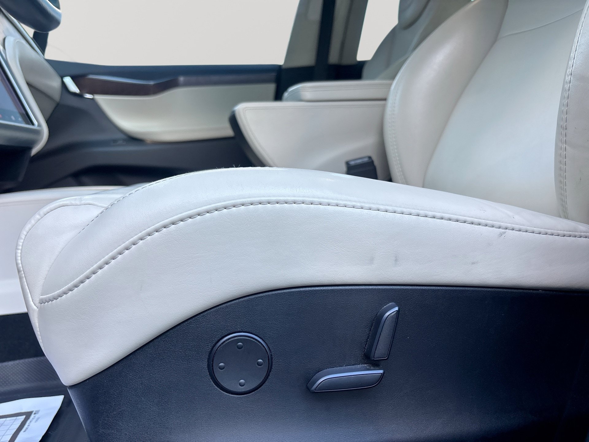 Used 2018 Tesla Model X 100D AWD/4WD image 14