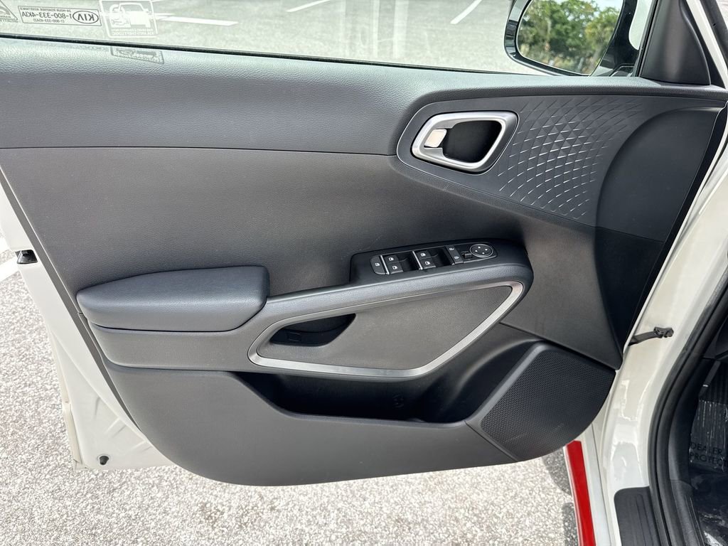 Used 2021 Kia Soul GT-Line image 38