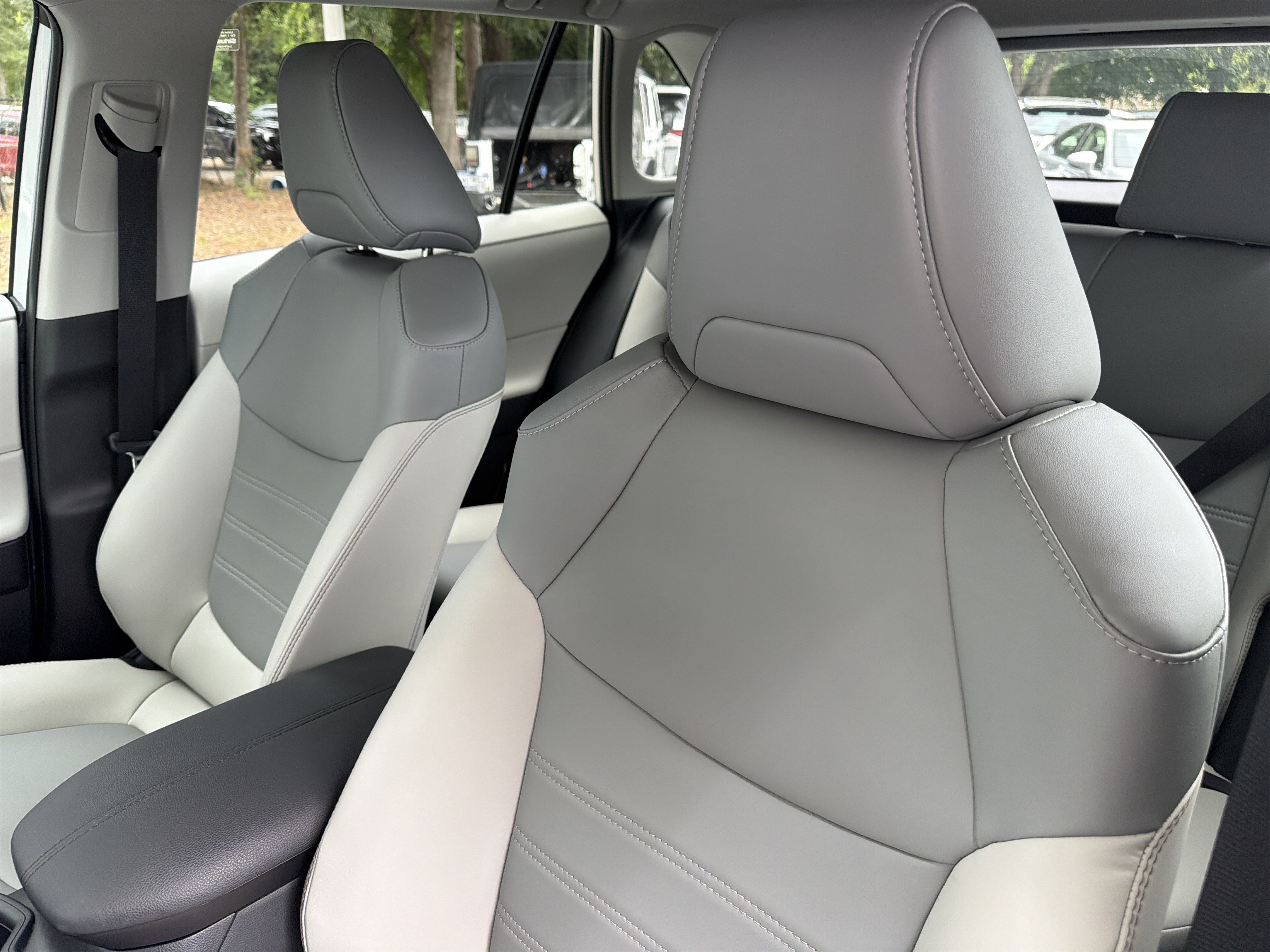 Used 2025 Toyota RAV4 XLE Premium w/ Weather Package FWD image 18