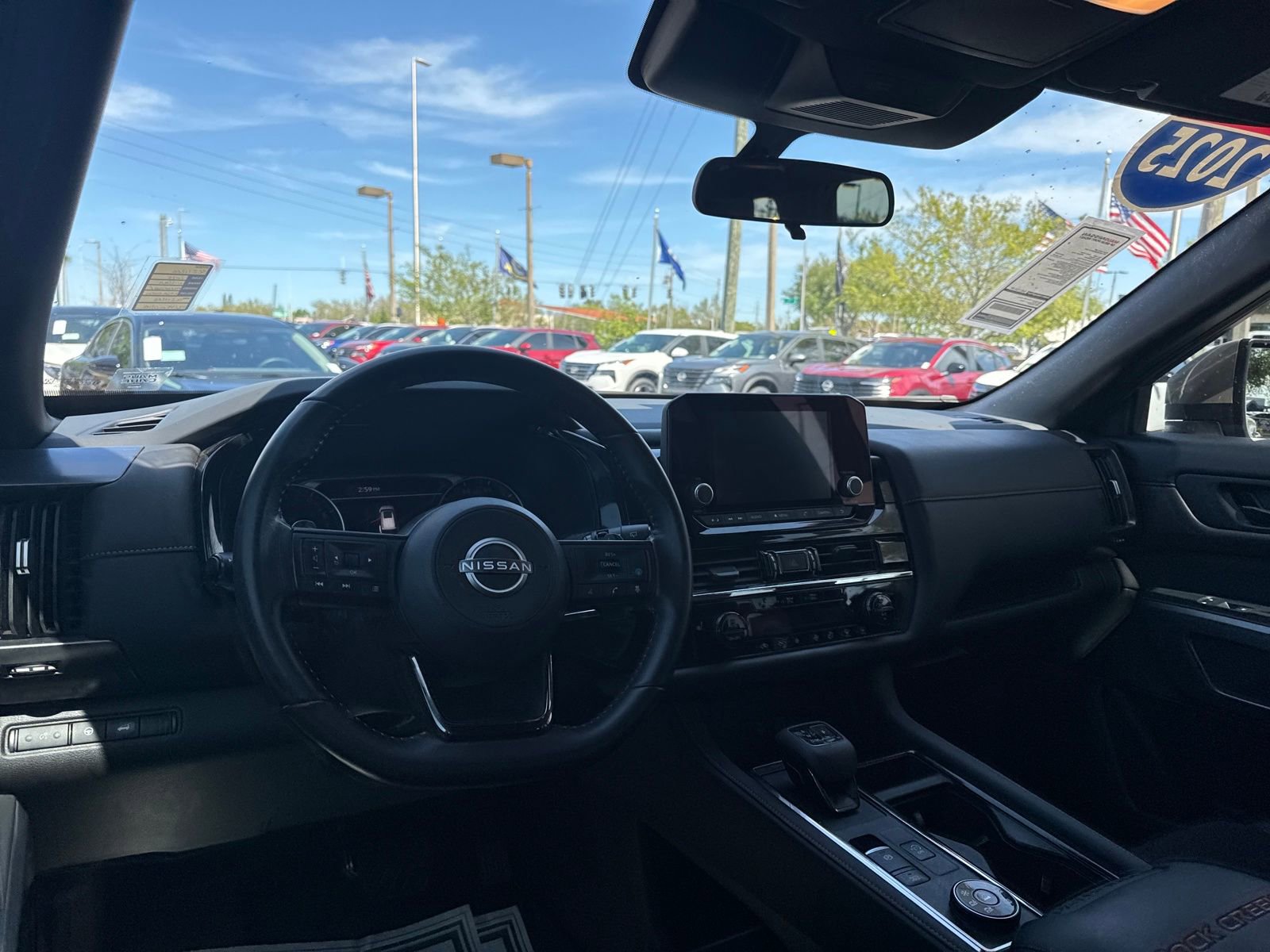 Used 2025 Nissan Pathfinder Rock Creek image 12