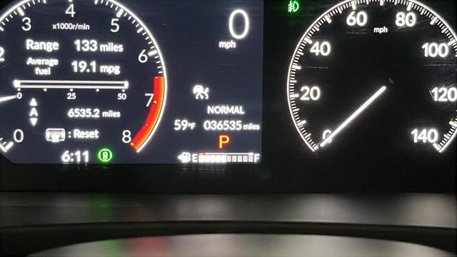 Used 2023 Honda Pilot Sport image 10