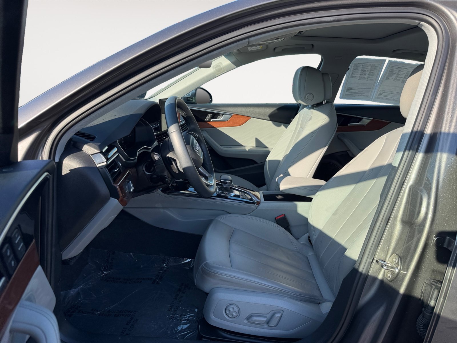 Used 2022 Audi A4 2.0T Premium Plus AWD/4WD image 10