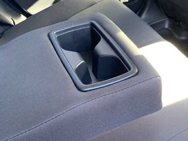 Used 2022 Toyota RAV4 LE AWD/4WD image 36