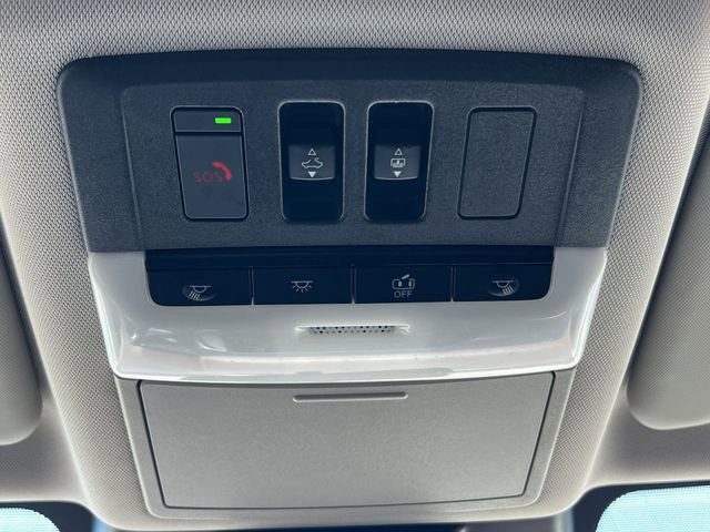 Used 2021 Nissan Rogue SV w/ Premium Package FWD image 31