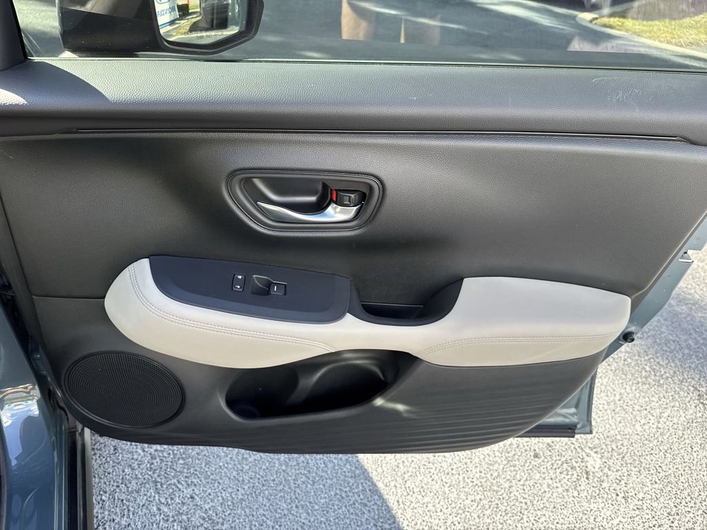 Used 2024 Honda HR-V LX image 38