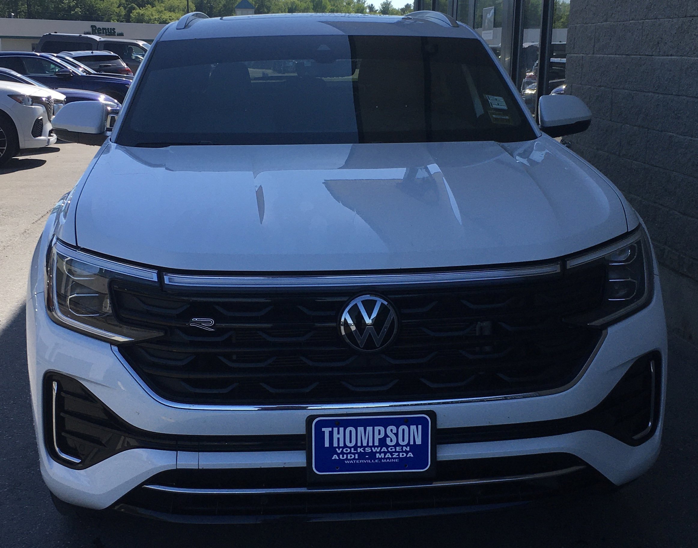 Used 2024 Volkswagen Atlas Cross Sport SEL R-Line AWD/4WD image 2