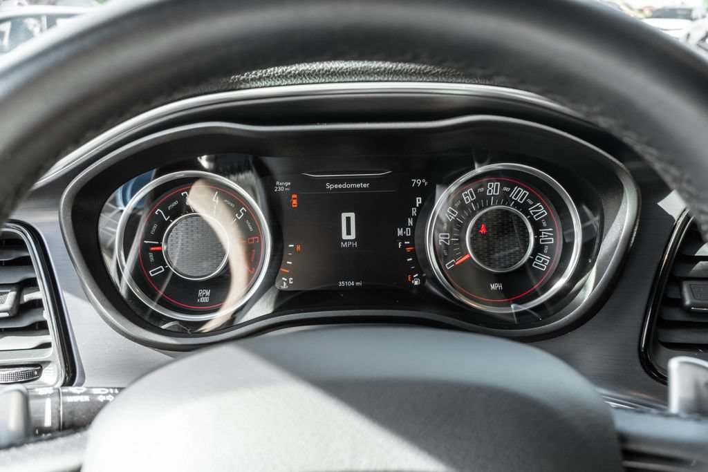 Used 2016 Dodge Challenger R/T RWD image 13