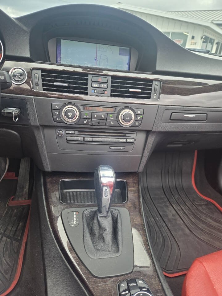 Used 2012 BMW 328i Convertible RWD image 18