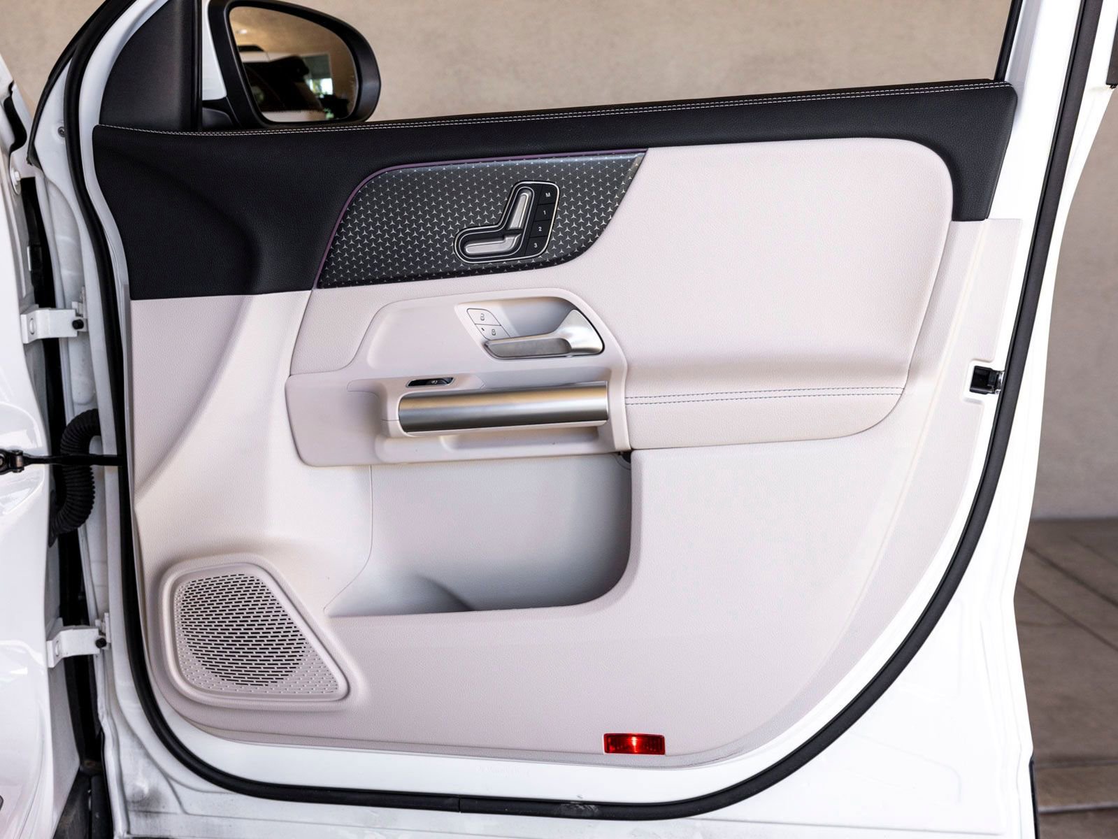 Used 2025 Mercedes-Benz GLA 250 image 25