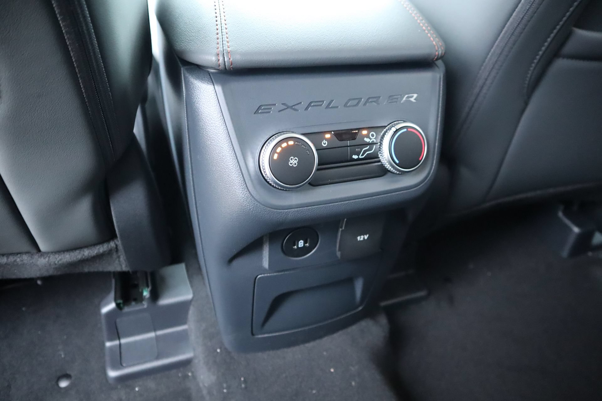 New 2026 Ford Explorer Active w/ Active Comfort Package AWD/4WD image 18