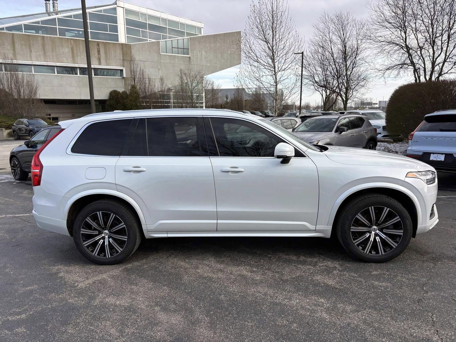 Used 2023 Volvo XC90 B5 Core w/ Protection Package Premier image 8