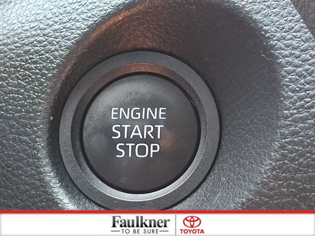 Certified 2025 Toyota Corolla Cross XLE FWD image 22