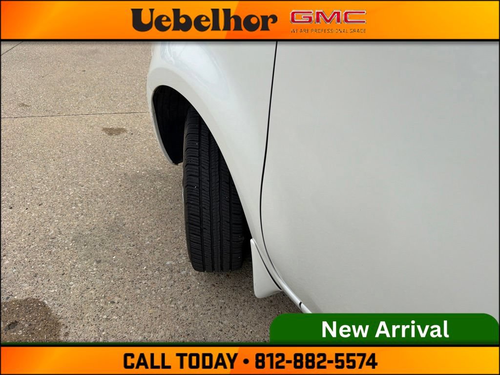 Used 2013 Nissan Cube 1.8 S w/ Interior Designer Pkg FWD image 20