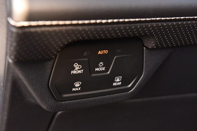 New 2026 Volkswagen Atlas SEL Premium R-Line image 11