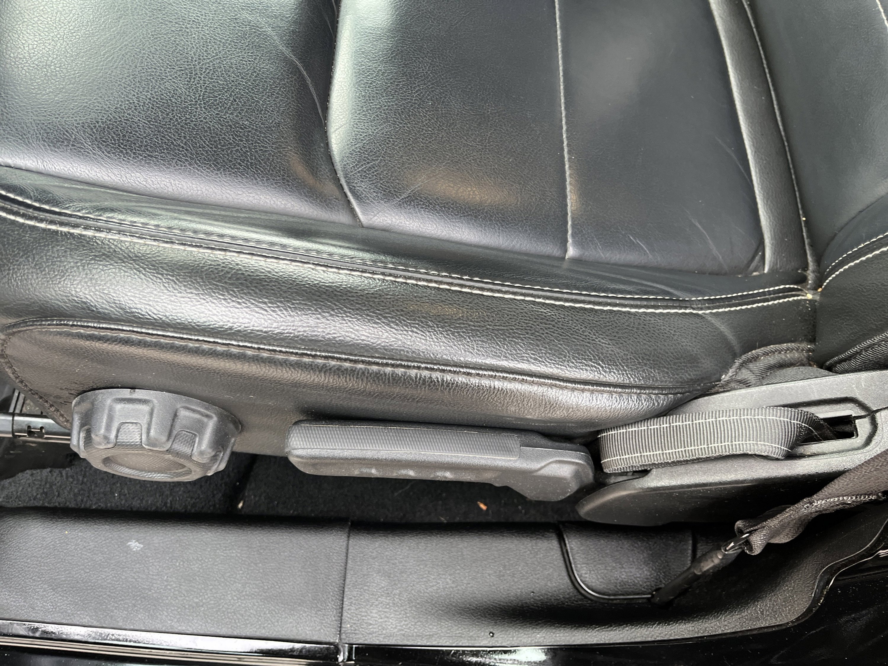 Used 2022 Jeep Wrangler Unlimited Sahara w/ LED Lighting Group image 12