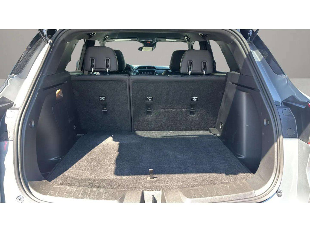Used 2023 Chevrolet TrailBlazer RS w/ Convenience Package AWD/4WD image 9