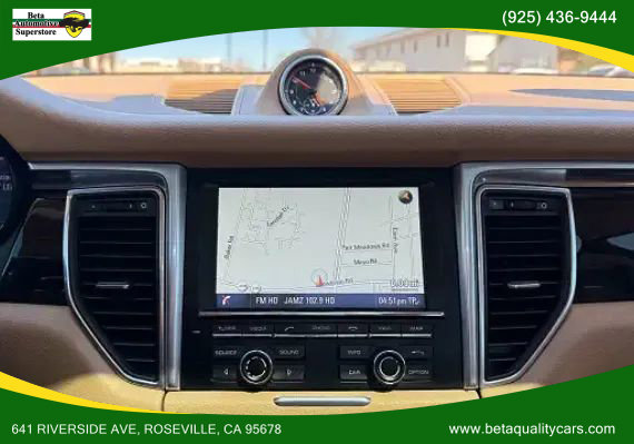 Used 2015 Porsche Macan S image 32