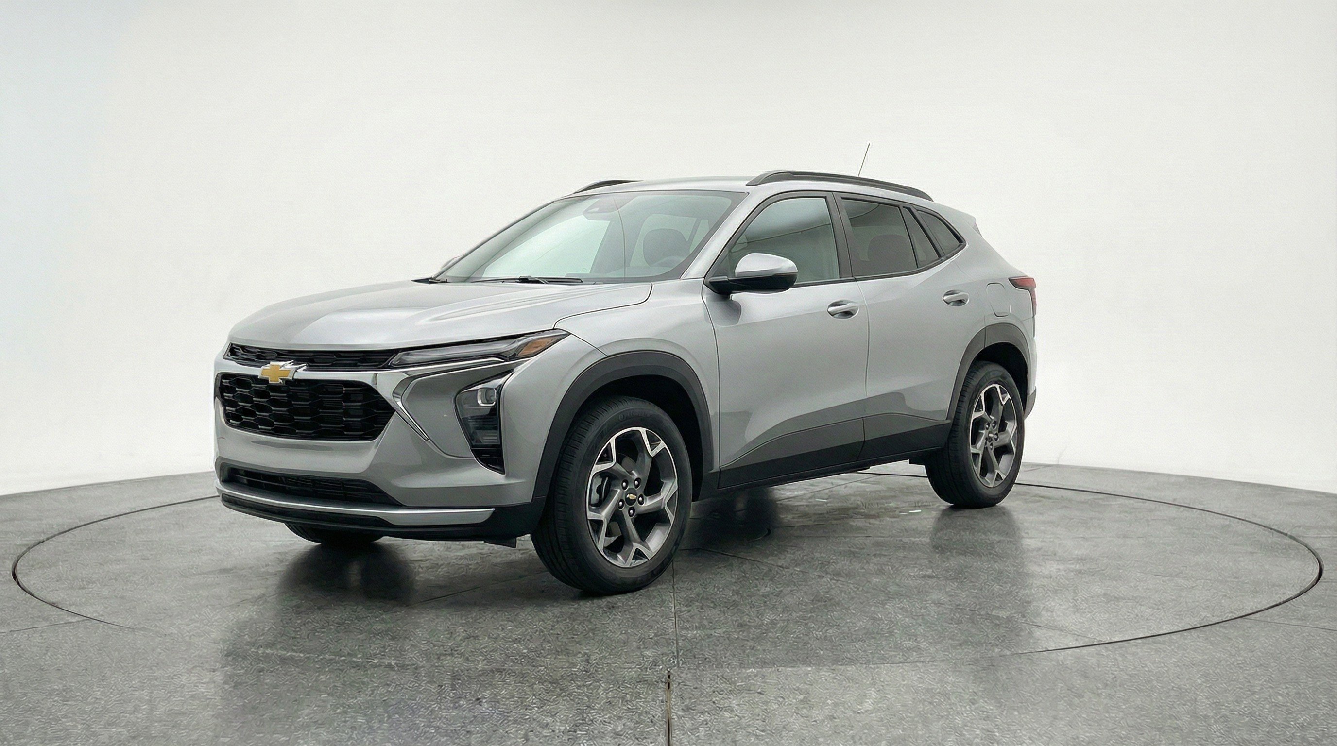 Used 2025 Chevrolet Trax LT w/ LT Convenience Package image 3