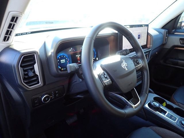 Used 2025 Ford Bronco Sport Outer Banks w/ Outer Banks Tech Package+ image 14