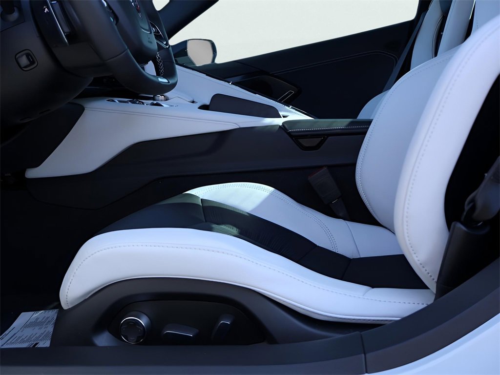 Used 2024 Chevrolet Corvette Z06 w/ Z07 Performance Package image 39