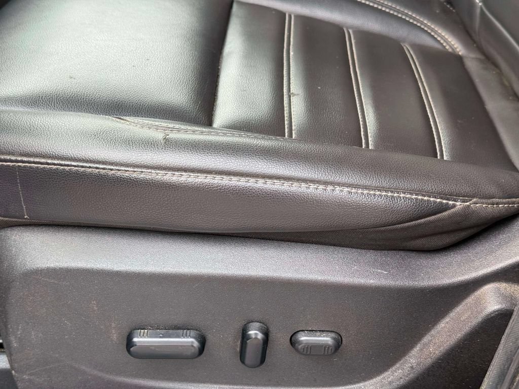 Used 2019 Ford Escape SEL AWD/4WD image 12