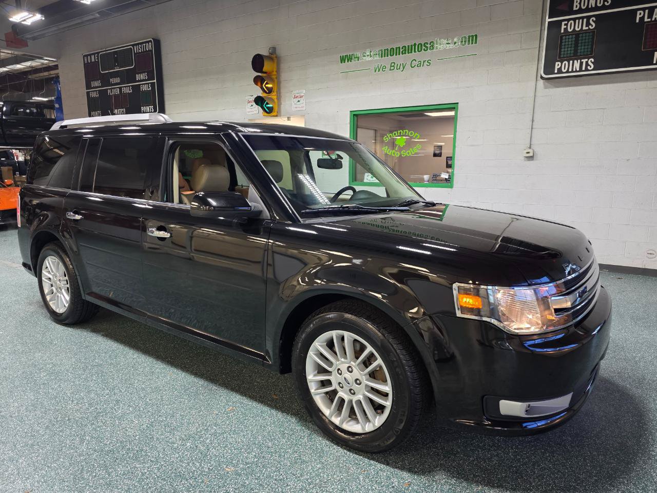 Used 2019 Ford Flex SEL w/ Equipment Group 202A AWD/4WD image 4