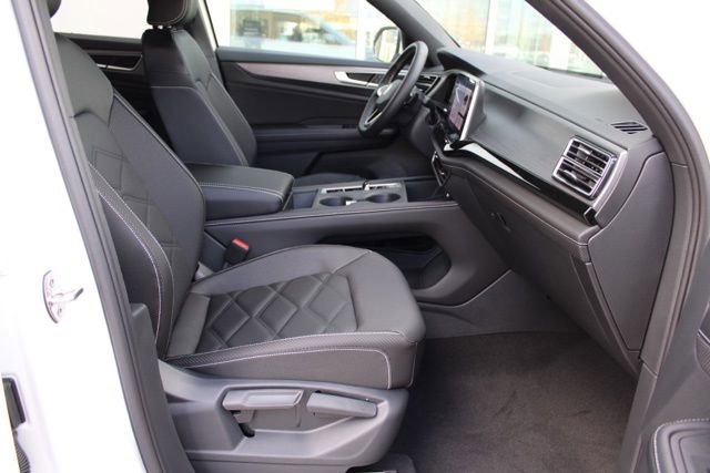 New 2026 Volkswagen Atlas Cross Sport SE image 13