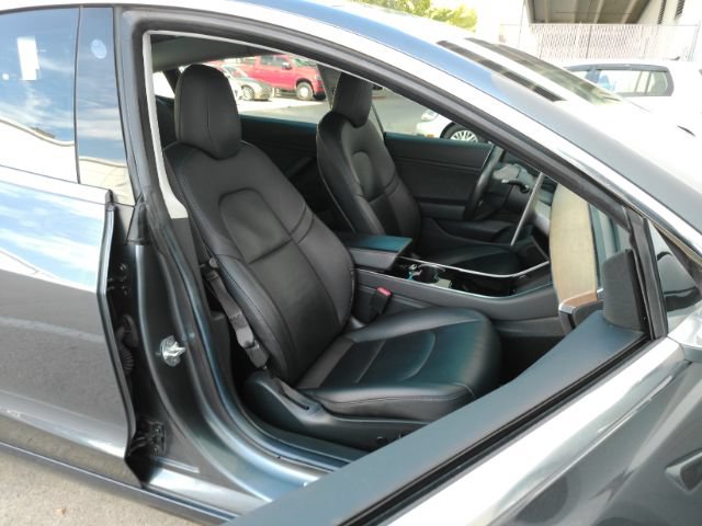Used 2018 Tesla Model 3 Long Range RWD image 20