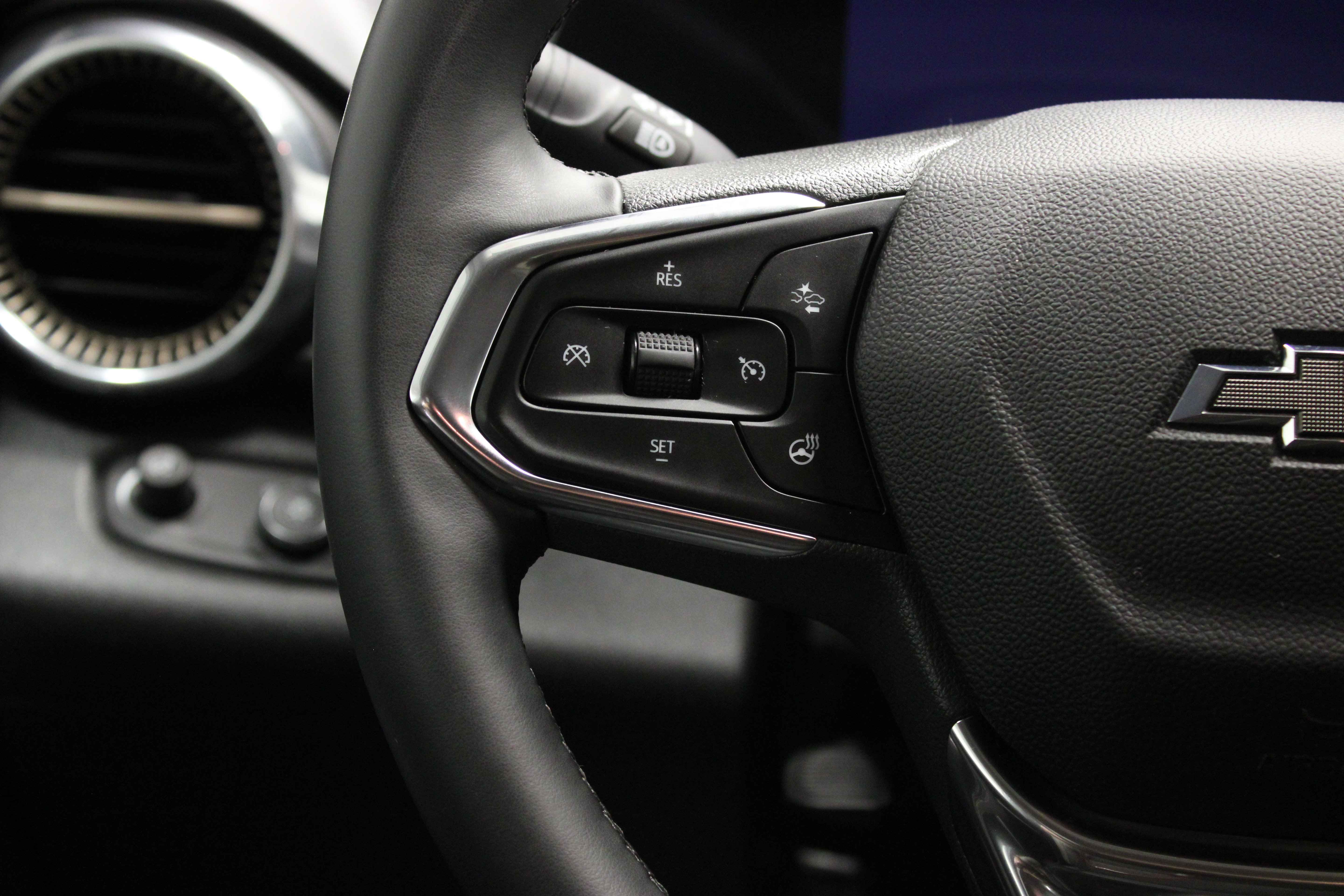 Used 2025 Chevrolet Trax ACTIV w/ Driver Confidence Package FWD image 22