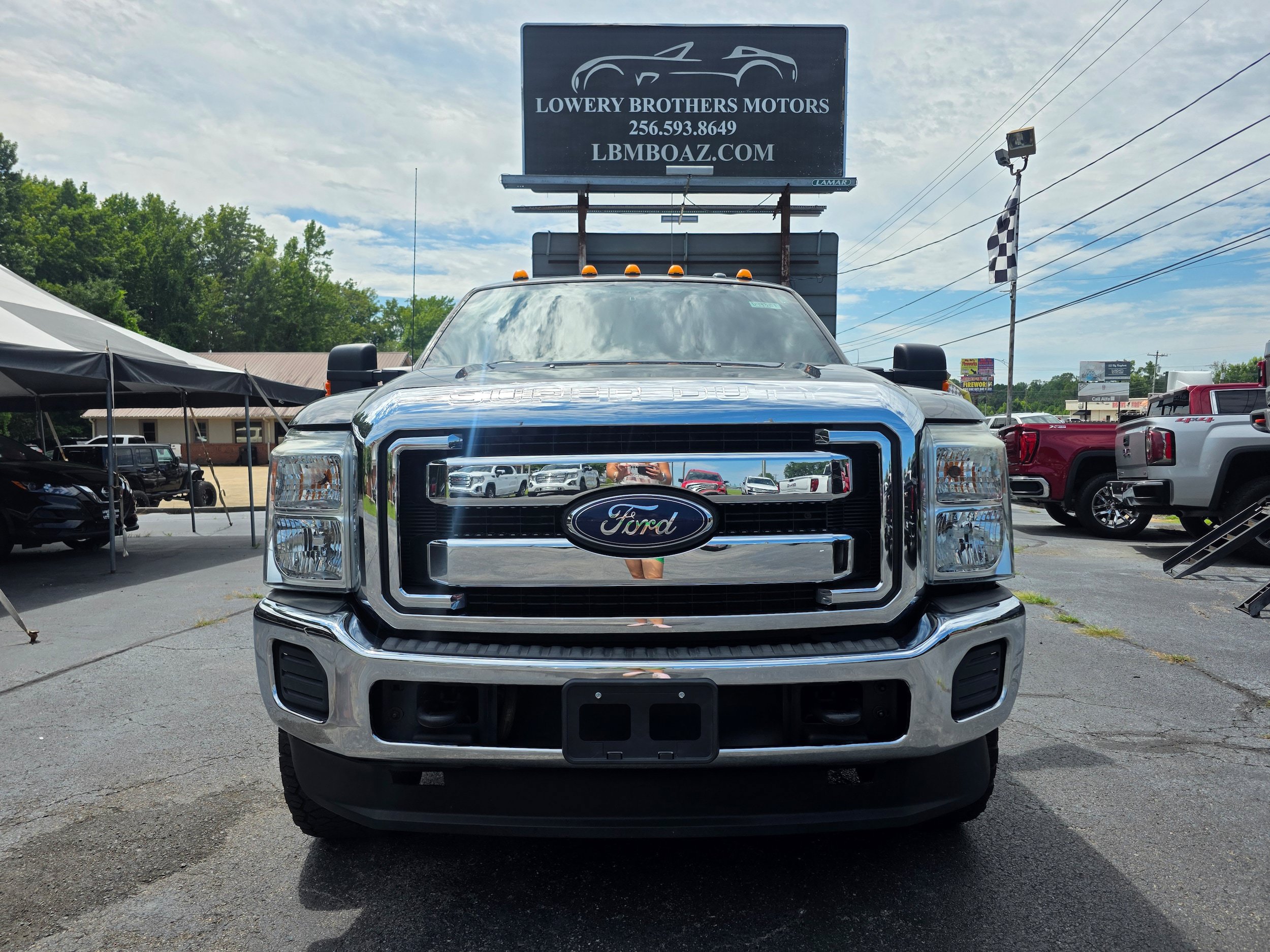Used 2015 Ford F350 XLT w/ XLT Interior Package AWD/4WD image 2