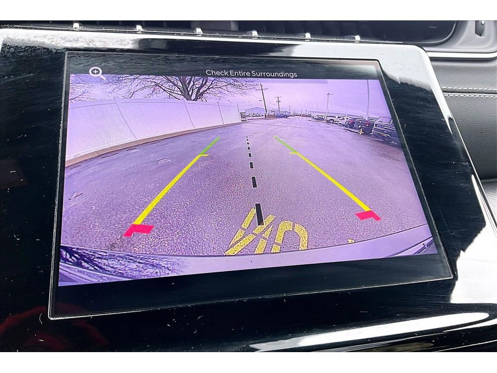 Used 2024 Jeep Grand Cherokee Laredo image 28