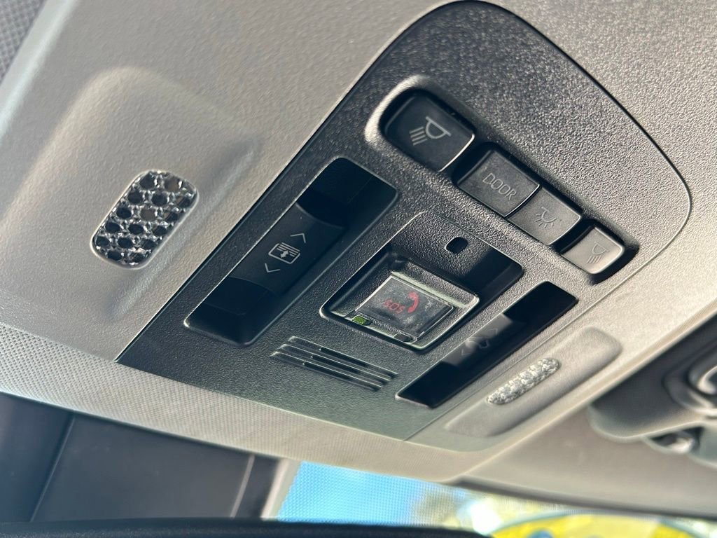 Used 2023 Toyota Camry XSE FWD image 50