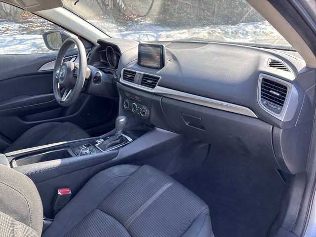 Used 2018 MAZDA MAZDA3 Sport w/ Preferred Equipment Package image 24