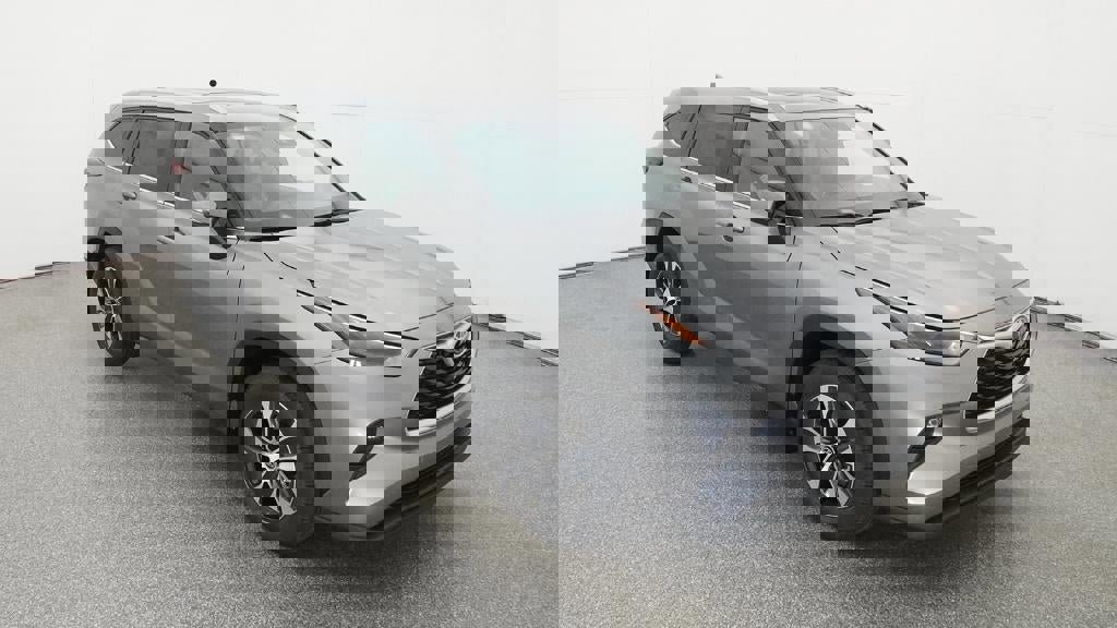 New 2026 Toyota Highlander XLE image 13