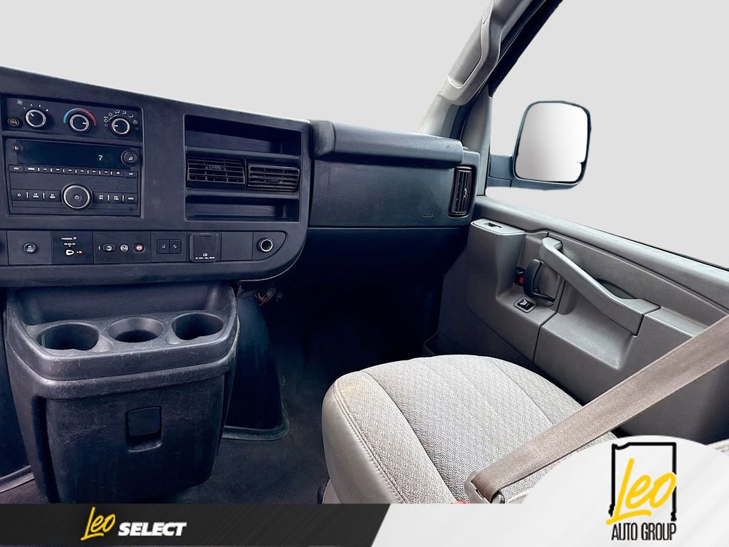 Used 2019 Chevrolet Express 3500 LT w/ LT Preferred Equipment Group RWD image 24